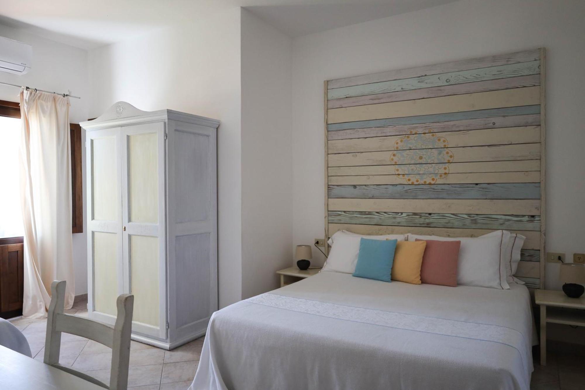 Boutique Hotel Sant'Andrea & Relais San Pantaleo Ngoại thất bức ảnh