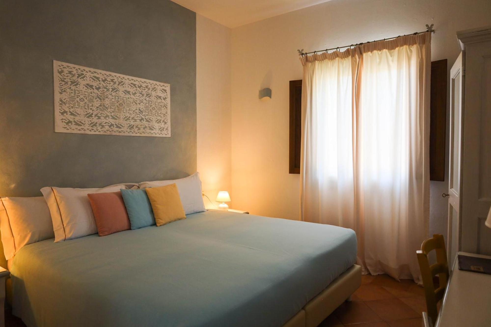 Boutique Hotel Sant'Andrea & Relais San Pantaleo Ngoại thất bức ảnh