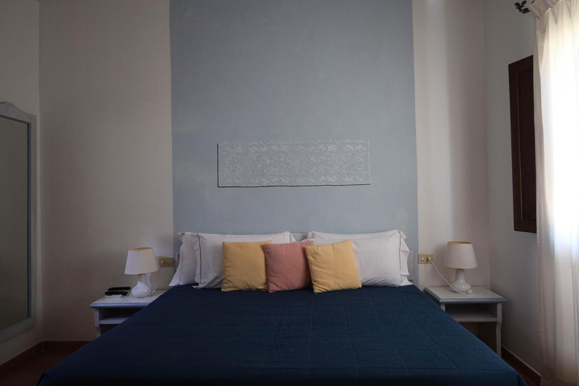 Boutique Hotel Sant'Andrea & Relais San Pantaleo Ngoại thất bức ảnh