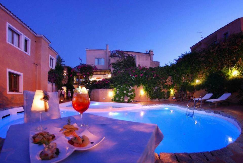 Boutique Hotel Sant'Andrea & Relais San Pantaleo Ngoại thất bức ảnh